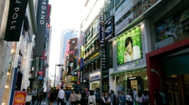 myeongdong-326136_1920